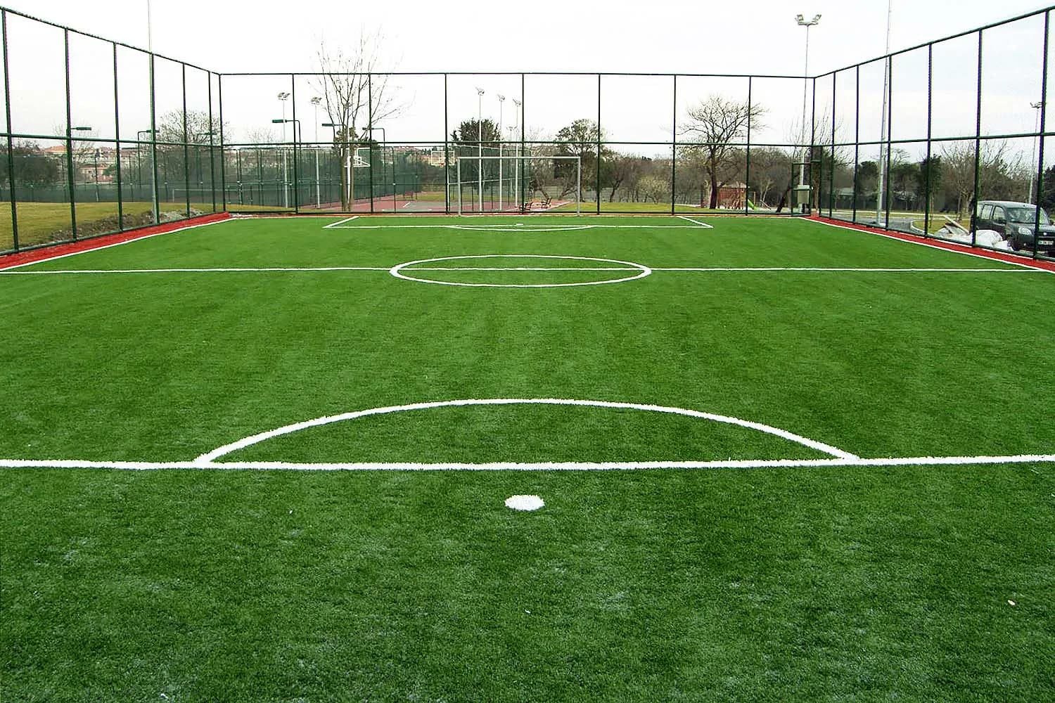 إنشاء ملاعب نجيل صناعي